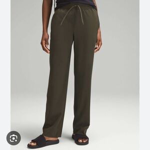 Straight-Leg Mid-Rise Pant Full Length Luxtreme - Dark Olive - Large